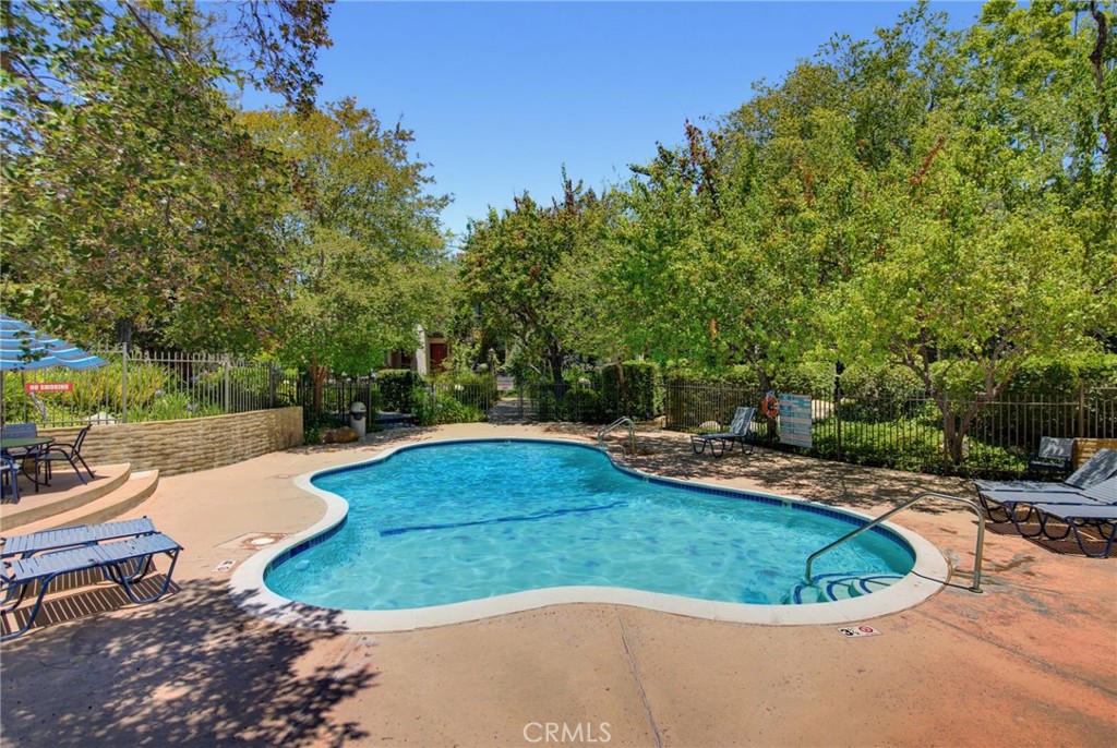 21901 Burbank Boulevard Woodland Hills, CA 91367 - Photo 25 of 30