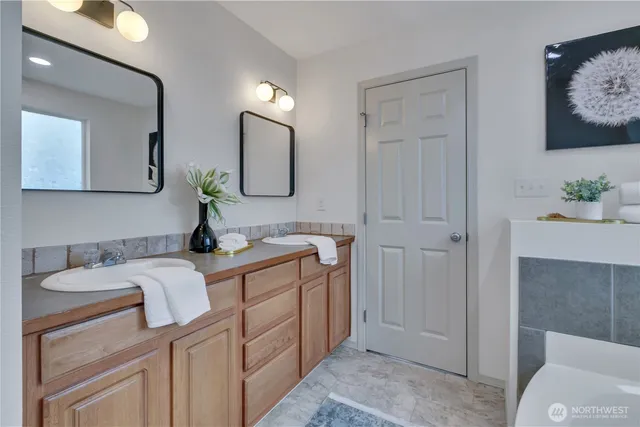 $549,000 | 18727 87th Ave Court East, Puyallup, WA 98375