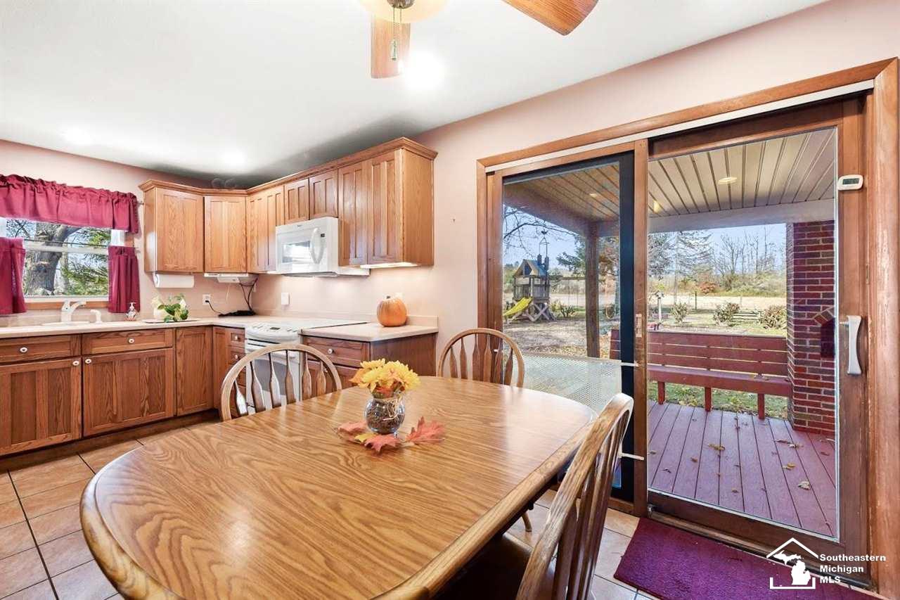 8052 South Custer Road Monroe, MI 48161 - Photo 13 of 66
