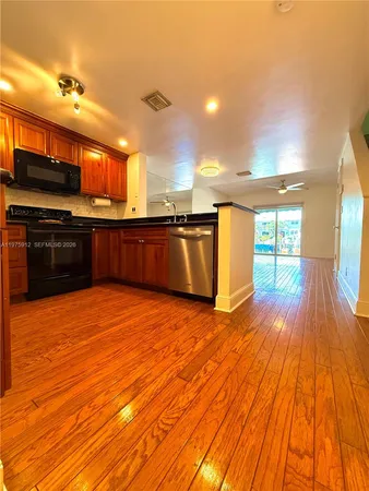 $3,000 | 2533 Northeast 15th Street, Pompano Beach, FL 33062