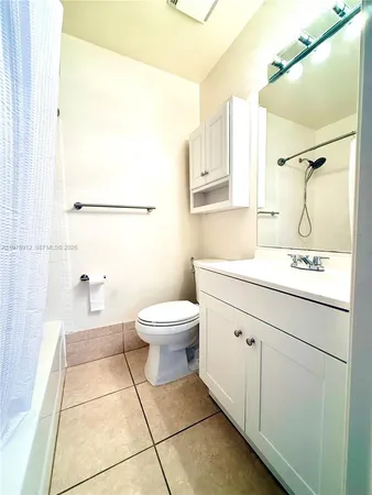 $3,000 | 2533 Northeast 15th Street, Pompano Beach, FL 33062