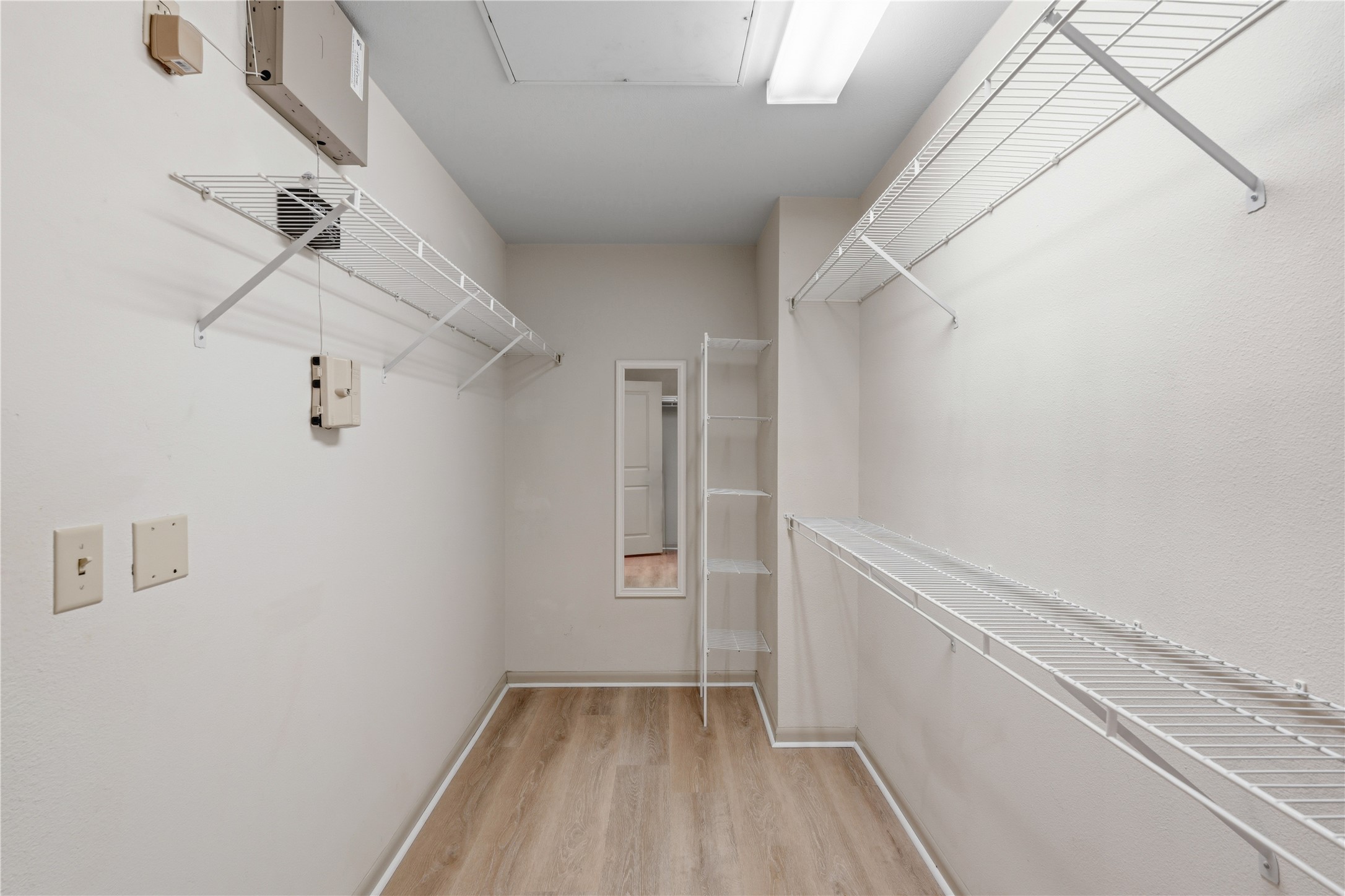 3505 Sage Road, Unit 2002 Houston, TX 77056 - Photo 17 of 25