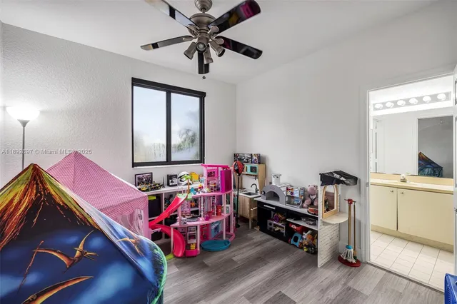 $829,900 | 15987 Southwest 141st Street, Miami, FL 33196