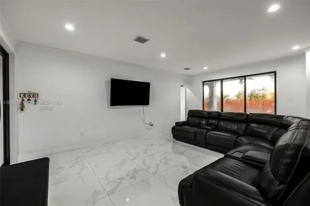$829,900 | 15987 Southwest 141st Street, Miami, FL 33196