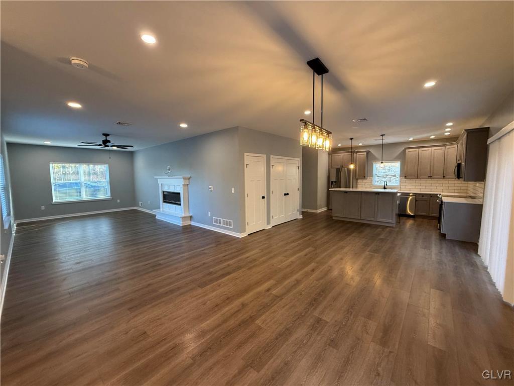 1436 Seidersville Road Bethlehem, PA 18015 - Photo 2 of 14 Gallery Image 2