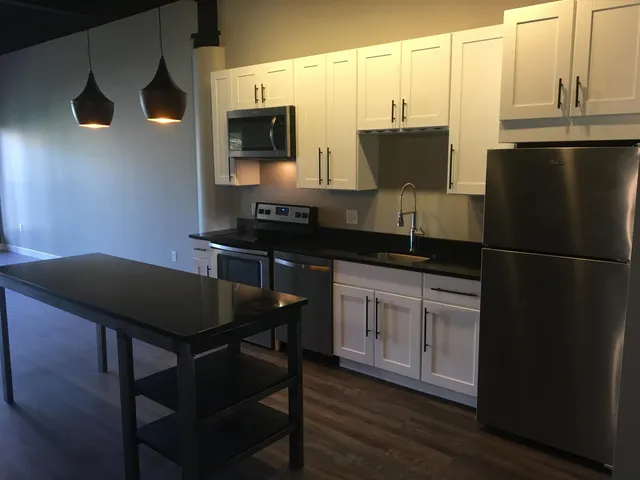 $2,550 | 157 South Kalamazoo Mall, Unit 207, Kalamazoo, MI 49007