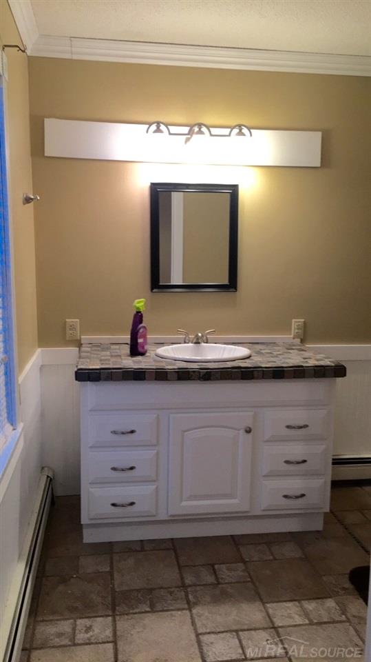 5820 Snay Road Palms, MI 48465 - Photo 4 of 15 31337989-3.JPG