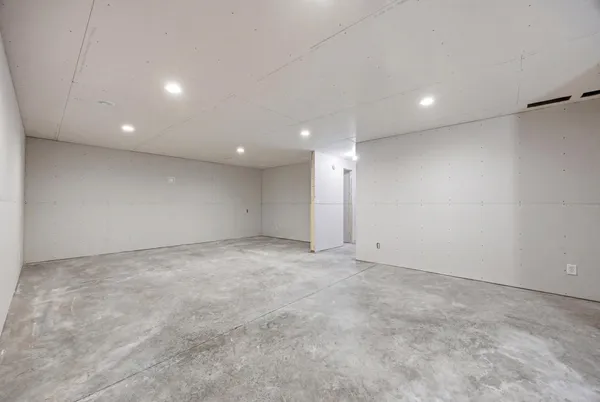 $629,900 | 7898 Northern Lgts Avenue, Horace, ND 58047