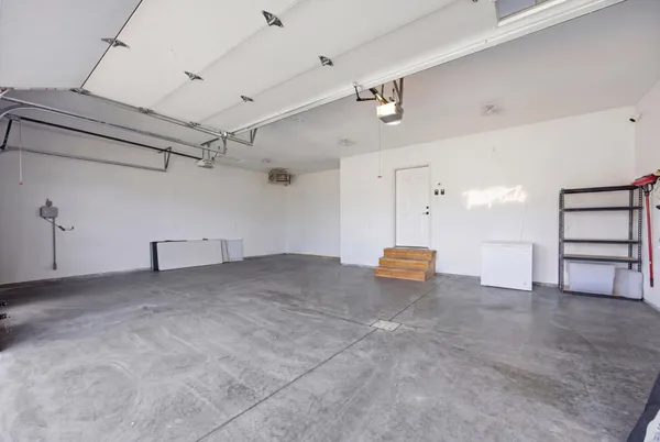 $629,900 | 7898 Northern Lgts Avenue, Horace, ND 58047