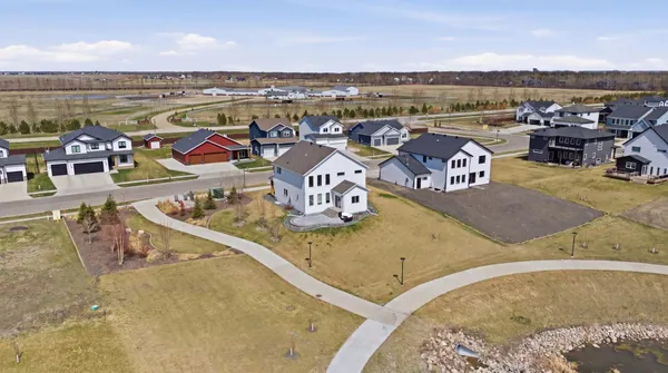 $629,900 | 7898 Northern Lgts Avenue, Horace, ND 58047