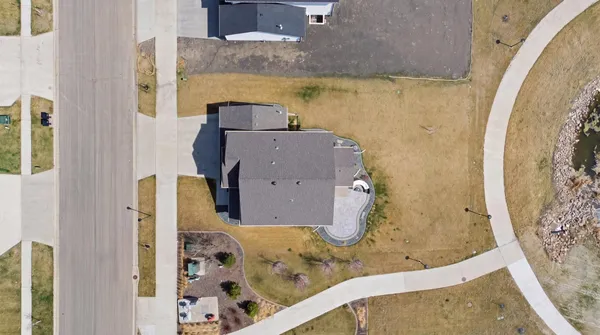 $629,900 | 7898 Northern Lgts Avenue, Horace, ND 58047