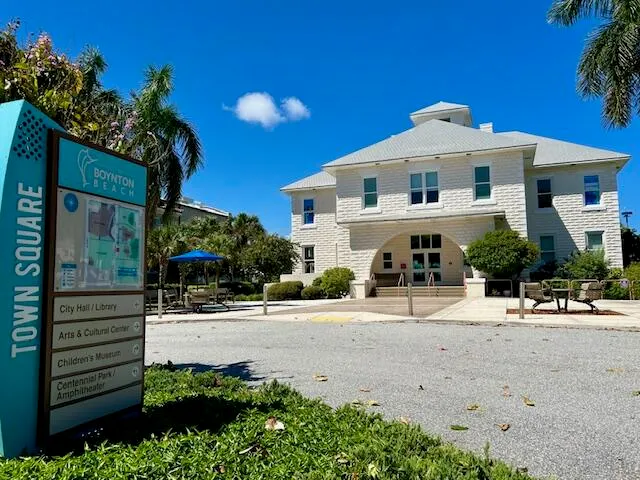 $169,000 | 1422 Meadows Circle West, Unit 1422, Boynton Beach, FL 33436