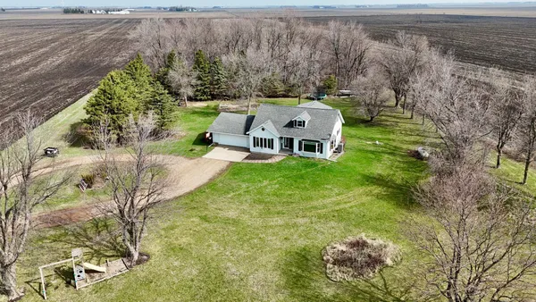 $295,000 | 33210 810th Street, Brewster, MN 56119
