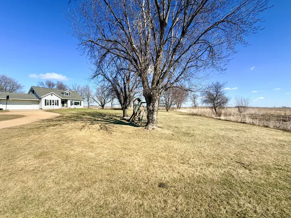 $295,000 | 33210 810th Street, Brewster, MN 56119