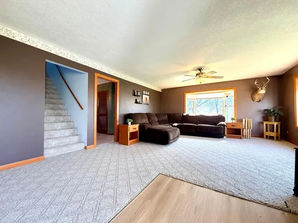 $295,000 | 33210 810th Street, Brewster, MN 56119