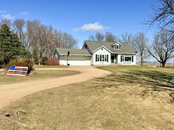 $295,000 | 33210 810th Street, Brewster, MN 56119