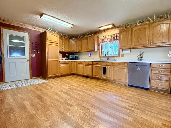 $295,000 | 33210 810th Street, Brewster, MN 56119