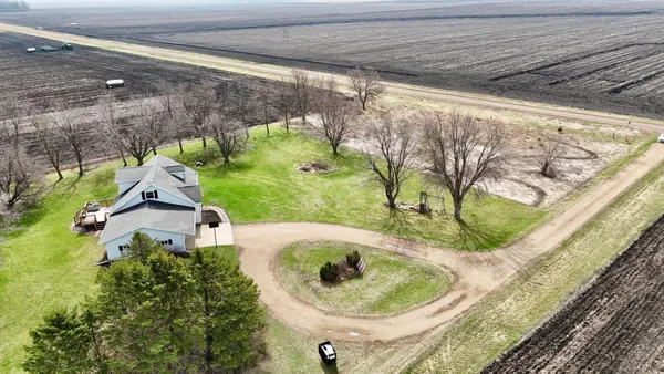$295,000 | 33210 810th Street, Brewster, MN 56119