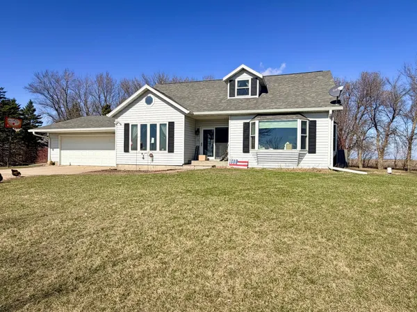 $295,000 | 33210 810th Street, Brewster, MN 56119