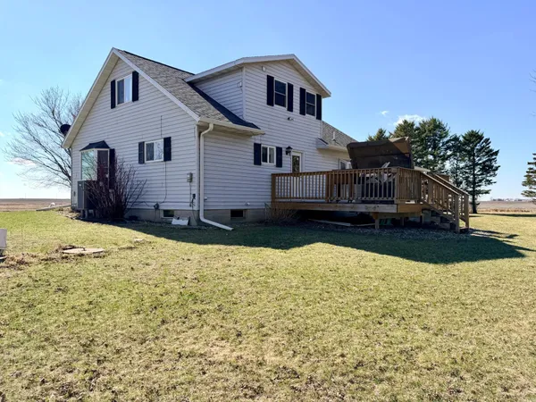 $295,000 | 33210 810th Street, Brewster, MN 56119
