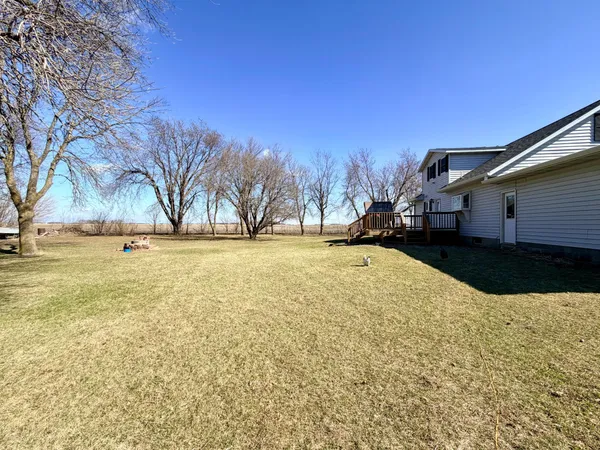 $295,000 | 33210 810th Street, Brewster, MN 56119
