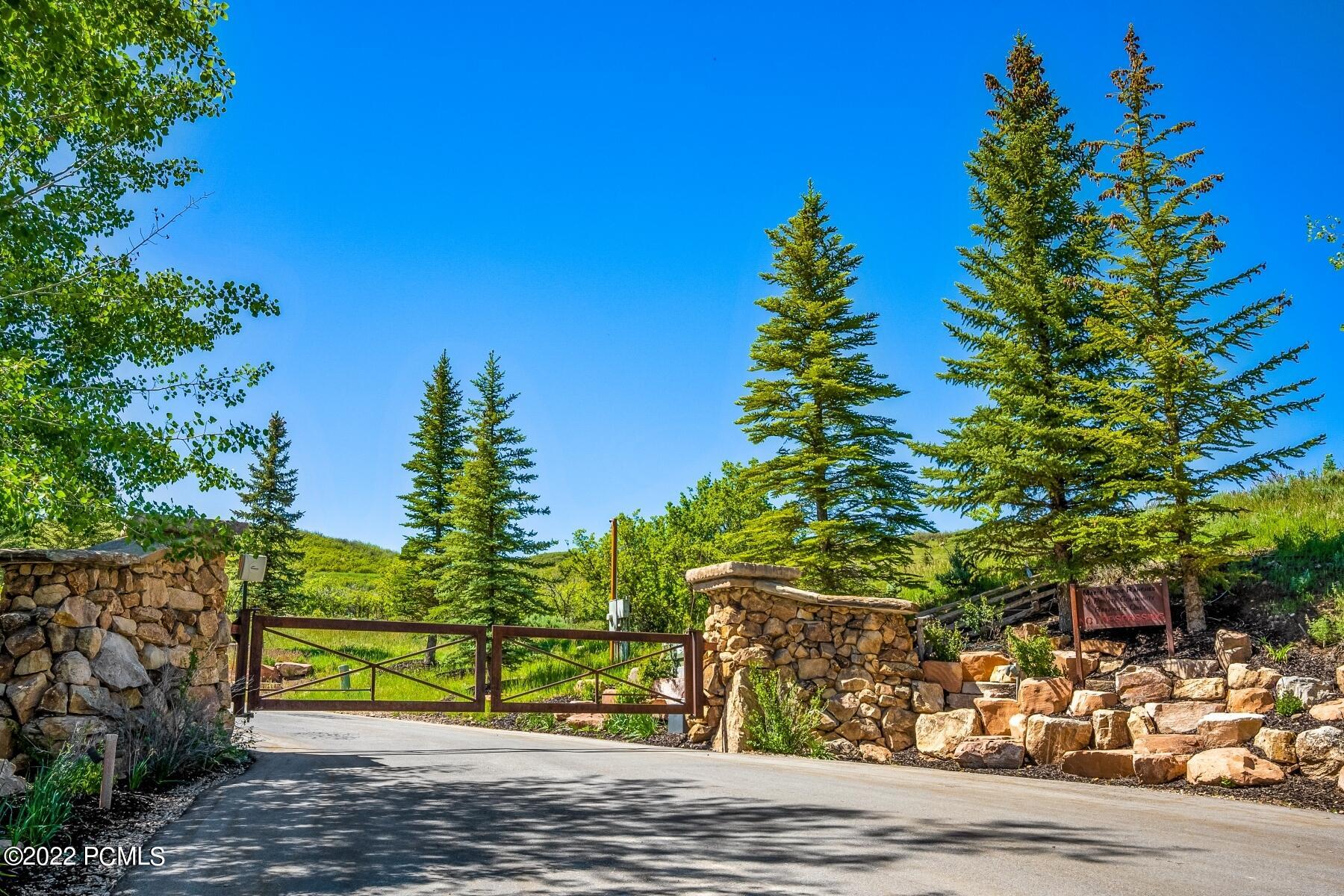 5954 North Maple Rdg Trail Oakley, UT 84055 - Photo 4 of 14