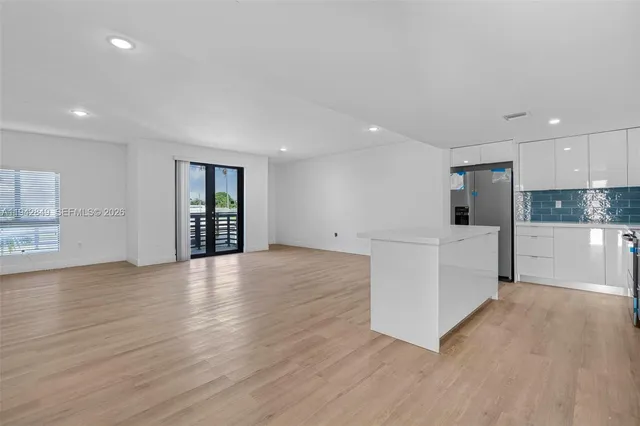 $3,300 | 16955 Southwest 100th Avenue, Unit 9, Miami, FL 33157