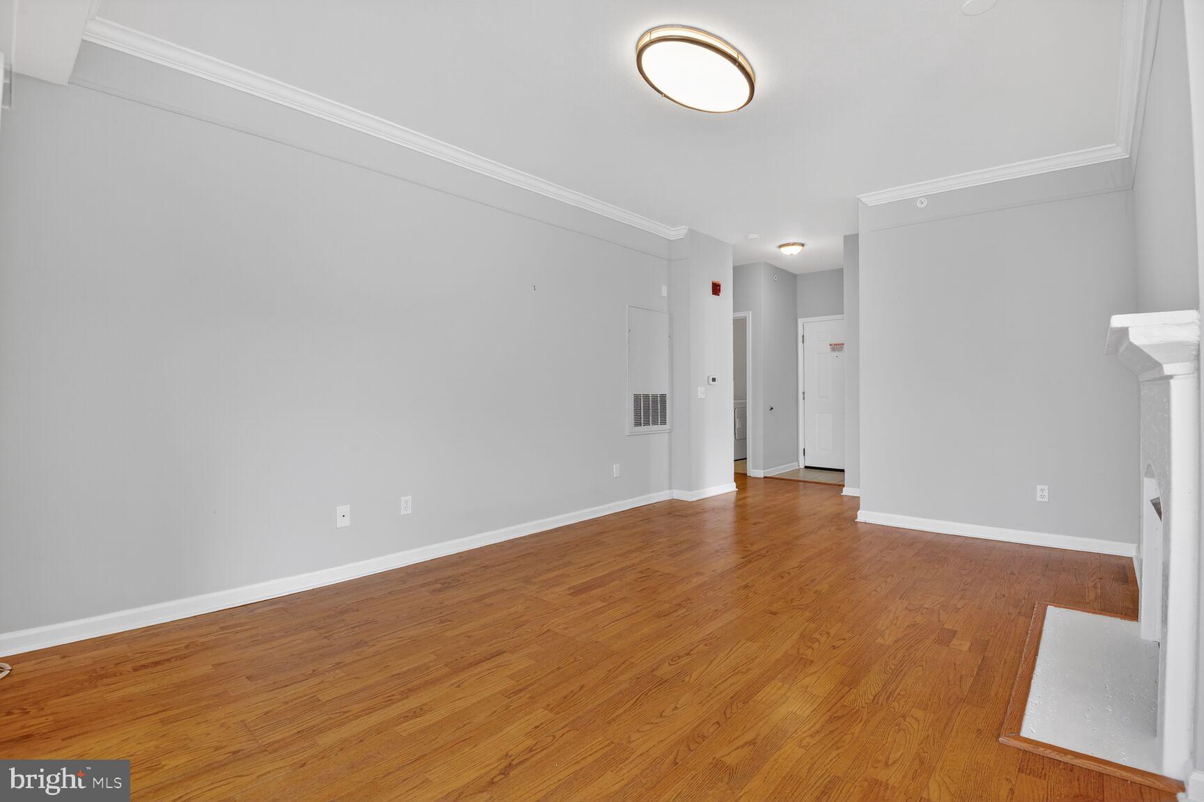 1600 Spring Gate Dr., Unit 2402 McLean, VA 22102 - Photo 9 of 33 Living Room
