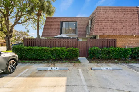 $275,000 | 3100 Southwest Sunset Trace Circle, Palm City, FL 34990