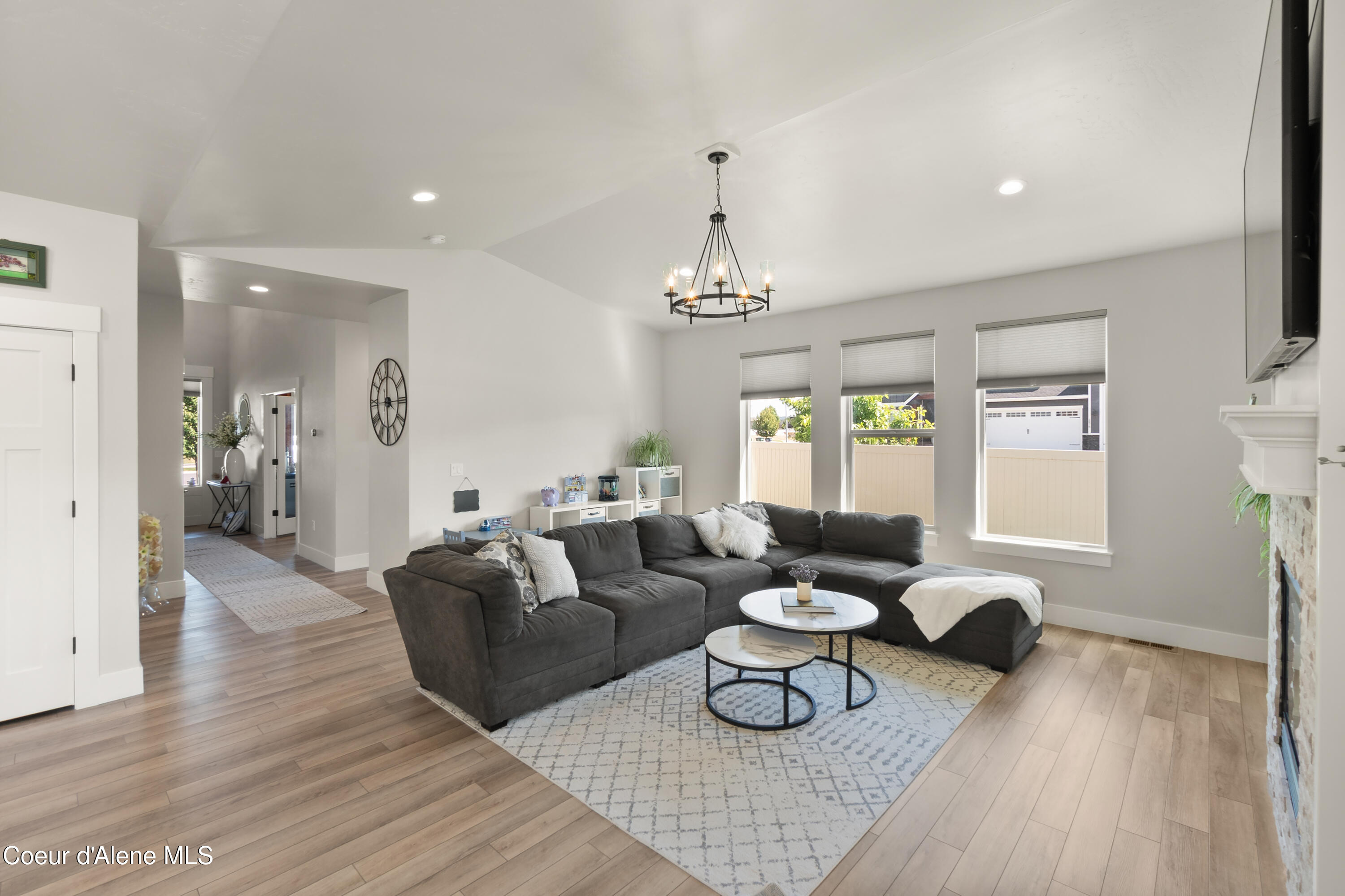 2877 North Callary Street Post Falls, ID 83854 - Photo 12 of 36 2877NCallarySt.-LIVINGROOM (3)