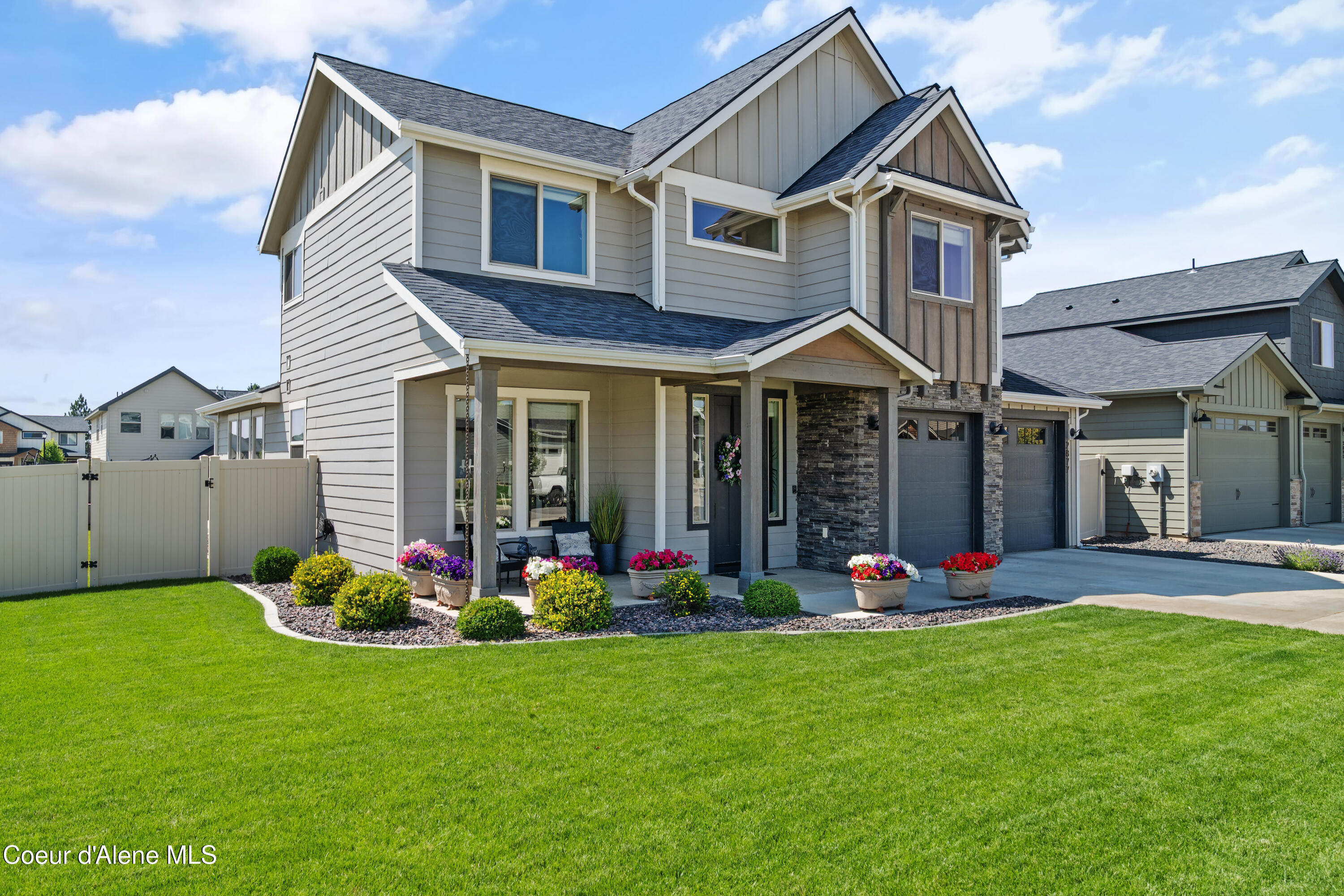 2877 North Callary Street Post Falls, ID 83854 - Photo 2 of 36 Large corner lot