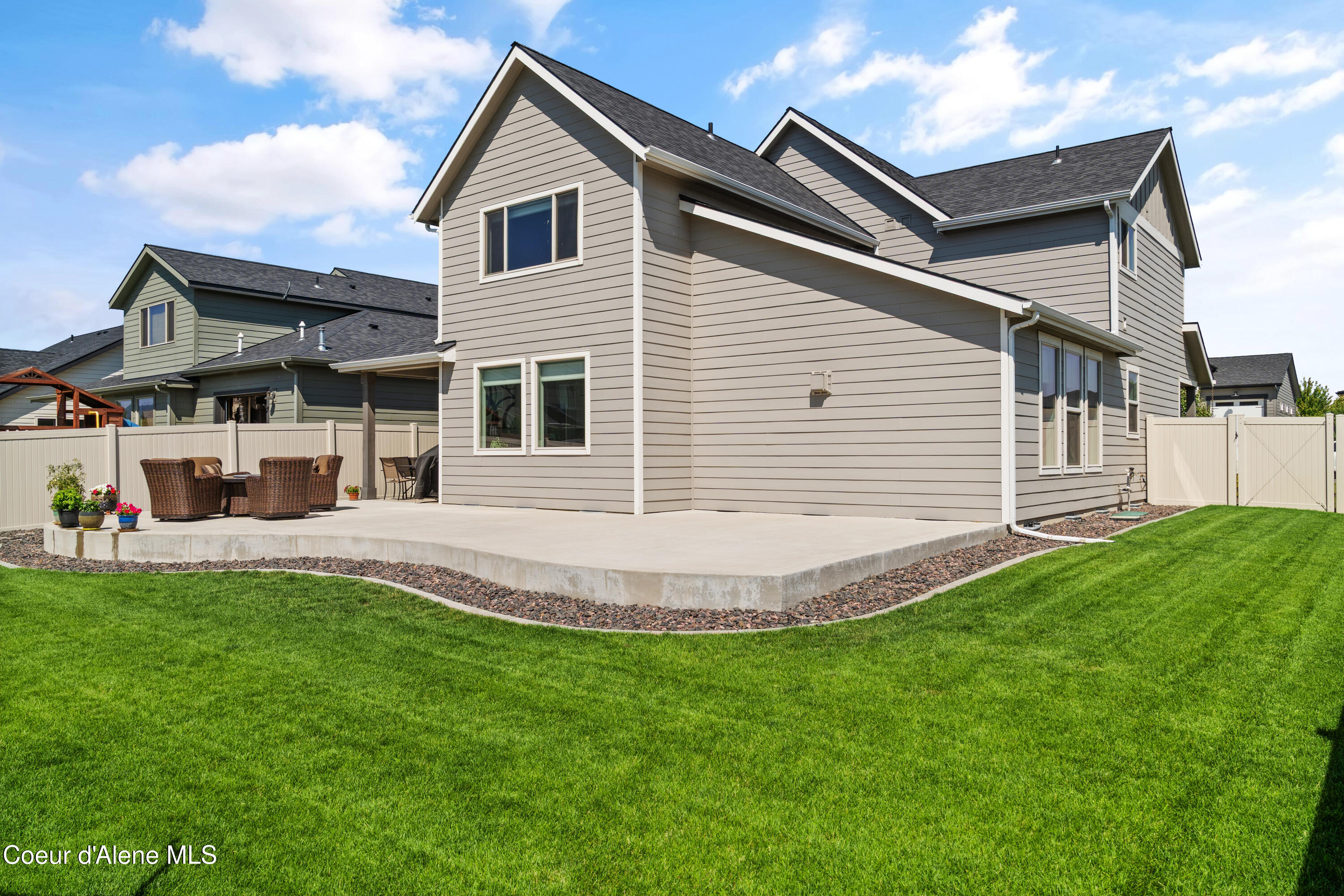 2877 North Callary Street Post Falls, ID 83854 - Photo 35 of 36 2877NCallarySt.-EXTERIOR (8)