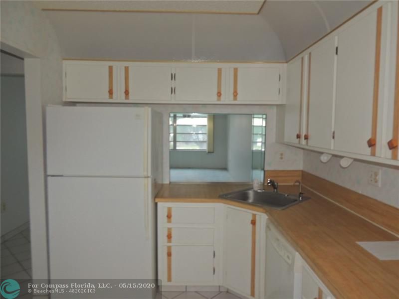 7400 Northwest 17th Street, Unit 209 Plantation, FL 33313 - Photo 6 of 11