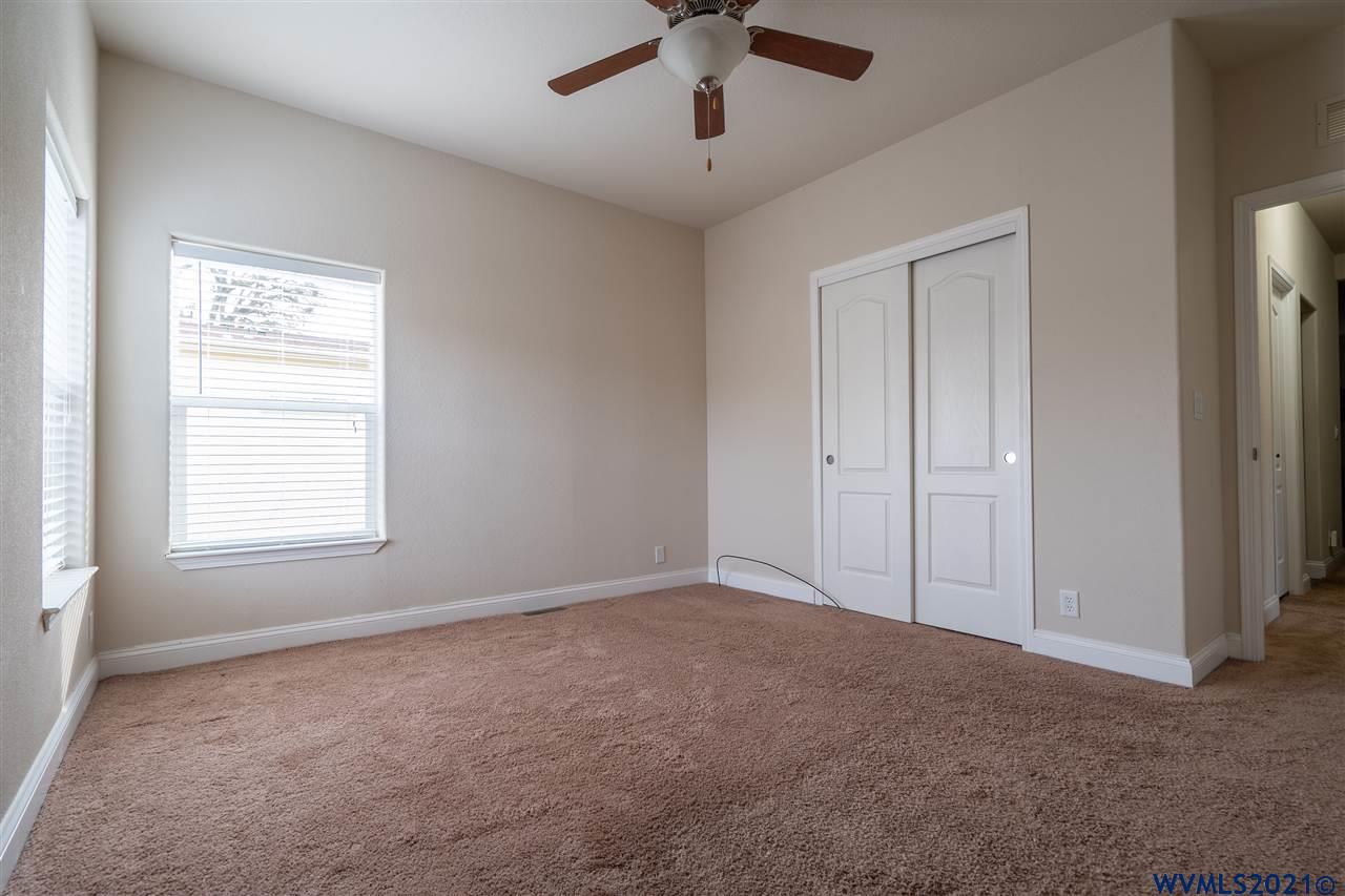 3428 Turner Road Southeast Salem, OR 97302 - Photo 9 of 18 Gallery Image 9