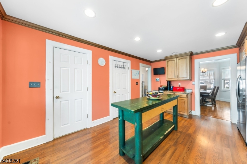 49 Princeton Road Elizabeth, NJ 07208 - Photo 4 of 12