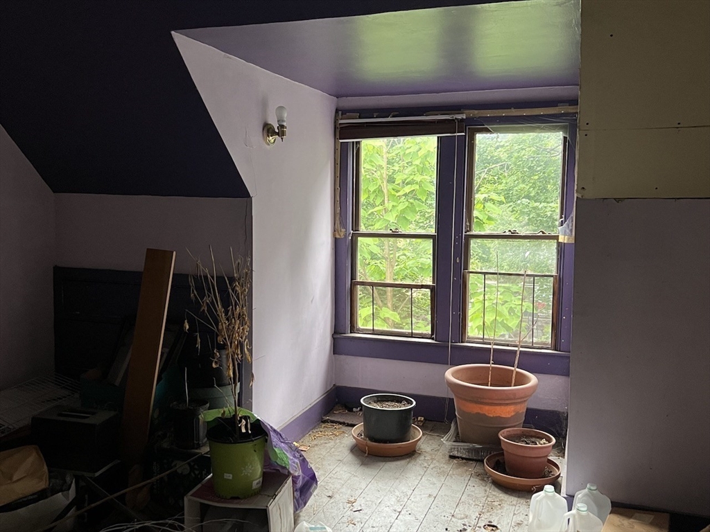 142 Westminster Street Springfield, MA 01109 - Photo 15 of 21 Gallery Image 15