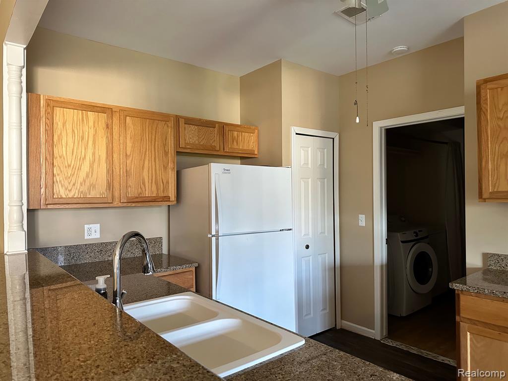 1936 Flagstone Circle, Unit 93 Rochester, MI 48307 - Photo 8 of 21