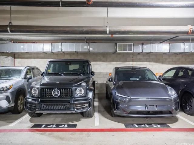 $1,425,000 | 555 South Street, Unit 111, Honolulu, HI 96813