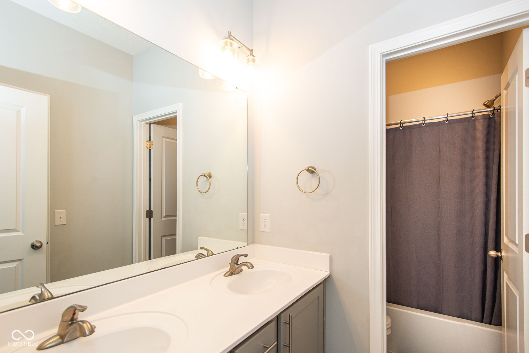 13075 Pennington Road Fishers, IN 46037 - Photo 24 of 52