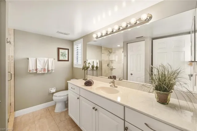 $369,900 | 7772 Emerald Circle, Unit 101, Naples, FL 34109