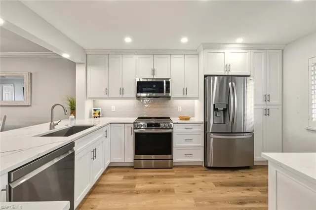 $369,900 | 7772 Emerald Circle, Unit 101, Naples, FL 34109