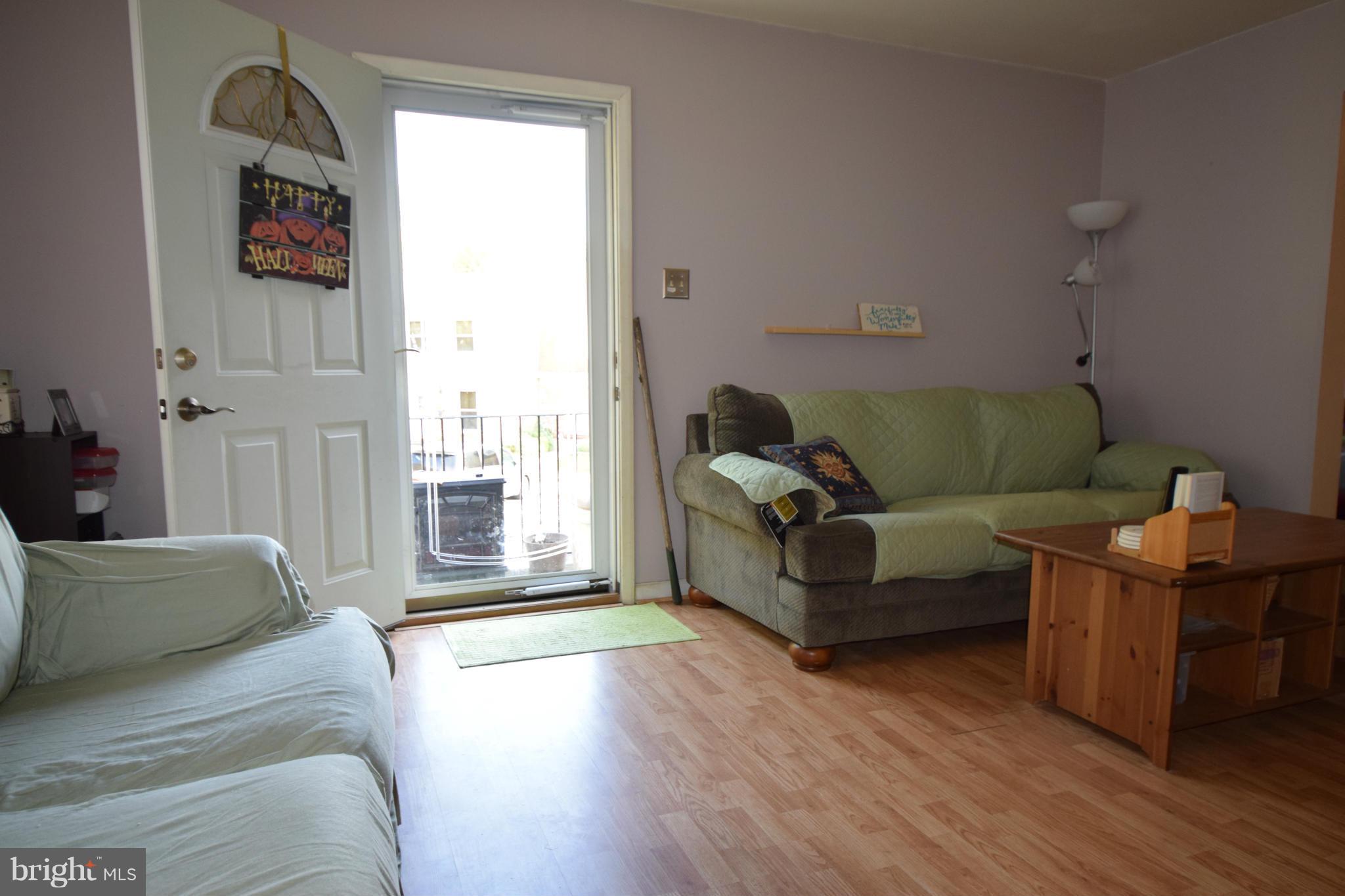 3511 Santee Road Baltimore, MD 21236 - Photo 4 of 16 Living Room