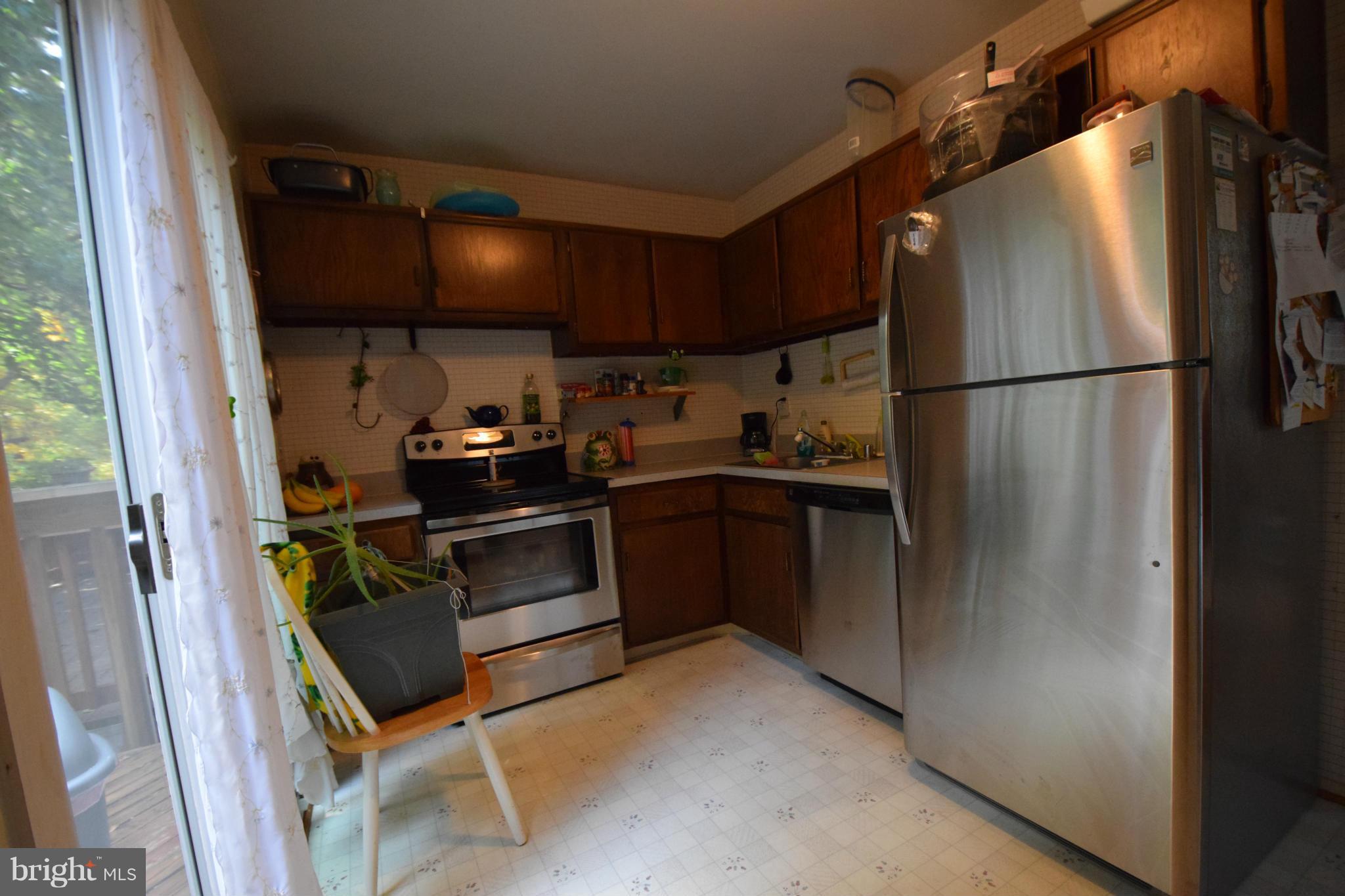 3511 Santee Road Baltimore, MD 21236 - Photo 8 of 16 Kitchen