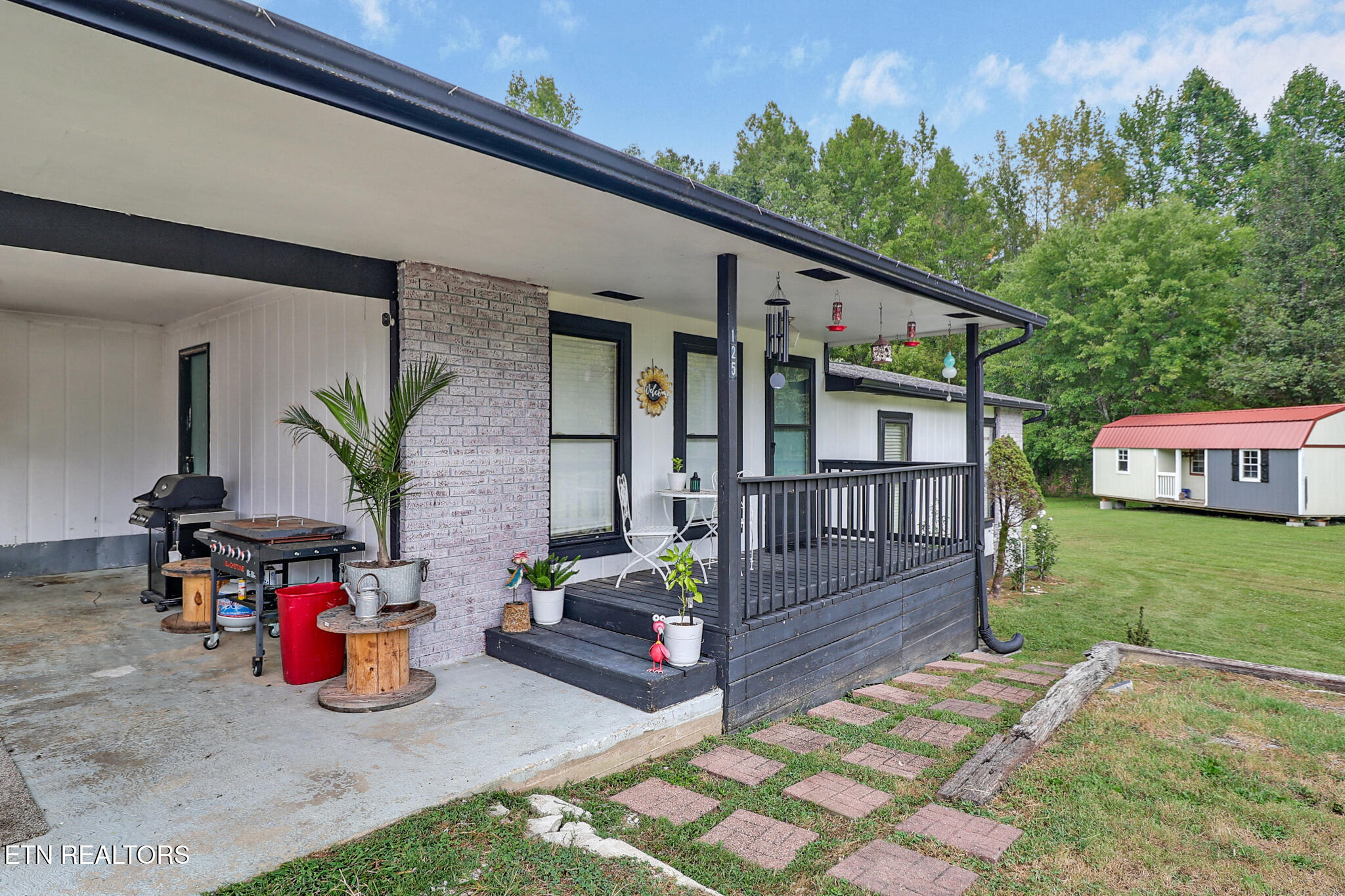 125 Christopher Road Wartburg, TN 37887 - Photo 25 of 38 IMG_1197