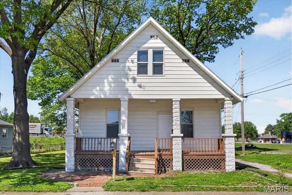 $98,500 | 1651 Poplar Street, Granite City, IL 62040