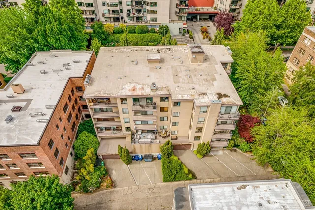 $710,000 | 505 West Roy Street, Unit 304, Seattle, WA 98119