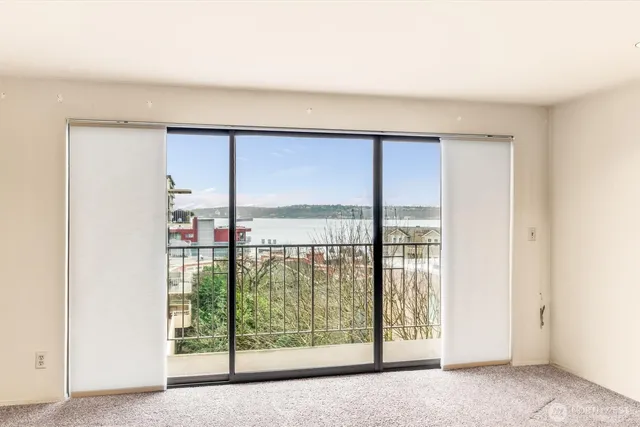 $710,000 | 505 West Roy Street, Unit 304, Seattle, WA 98119