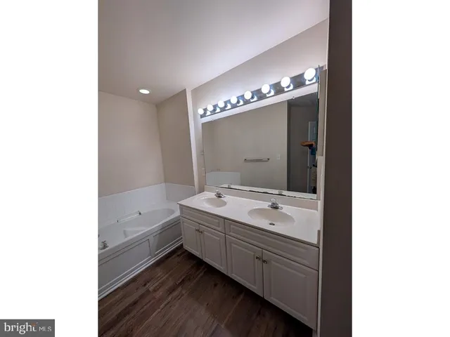 $249,000 | 2122 Bristol Drive, Unit 22, Frederick, MD 21702