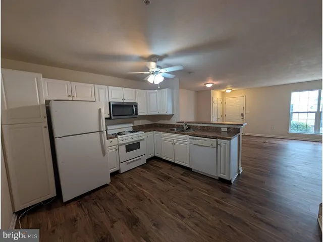 $249,000 | 2122 Bristol Drive, Unit 22, Frederick, MD 21702