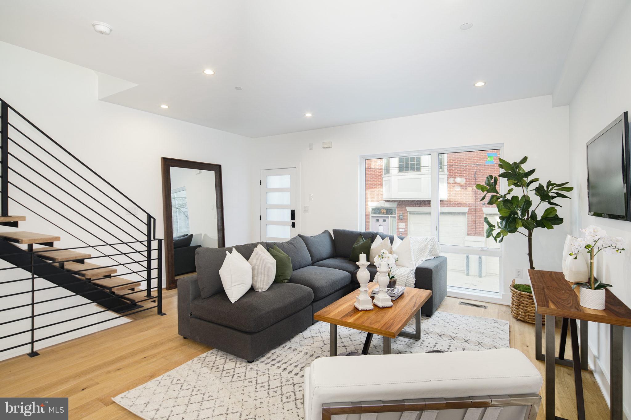 1529 Kater Street Philadelphia, PA 19146 - Photo 9 of 38